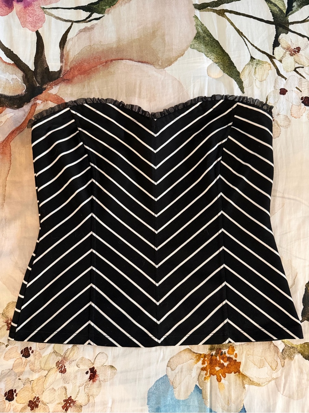 White House Black Market Chevron Stripe Strapless Bustier Top EUC